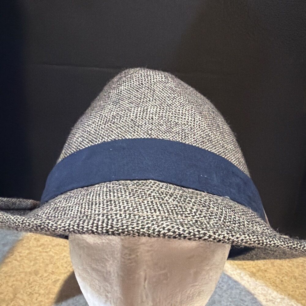 Goorin Brothers Gray Woven Trilby Fedora Hat Navy Band Suede Patch Brass Pin Xl